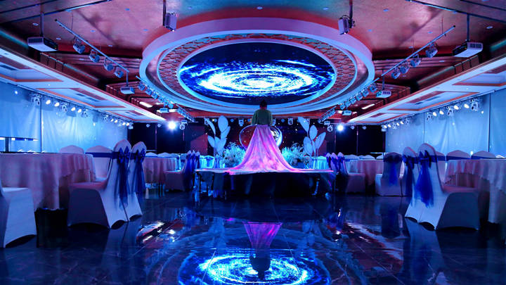 {六合彩}(全息3d智能炫屏是谁发明的)